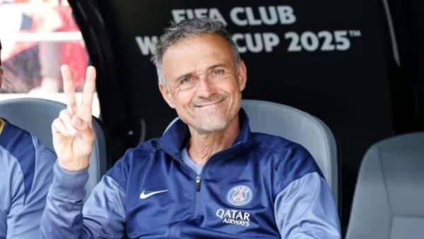 AS: Enrique cho đội Paris mộ
